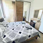 Διαμέρισμα Elegance Estate - Free Parking