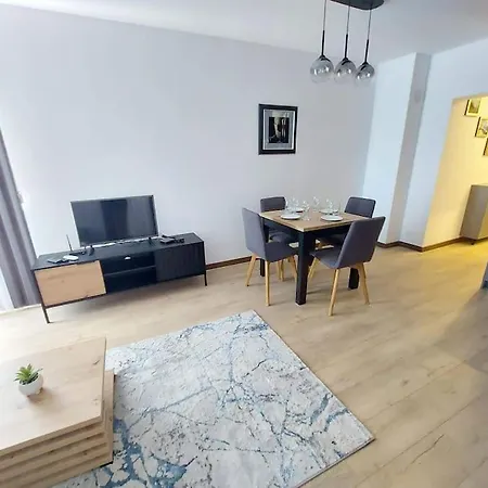 Διαμέρισμα Elegance Estate - Free Parking *