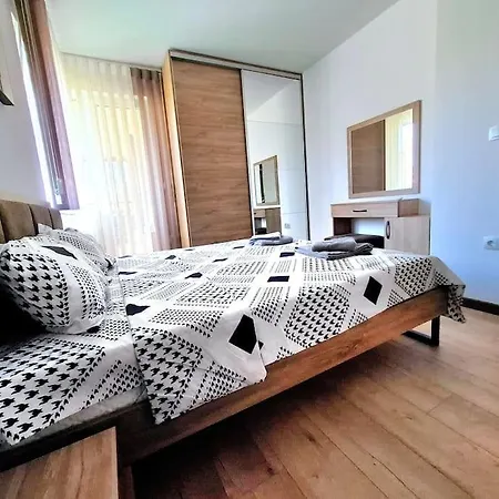 דירה Elegance Estate - Free Parking וארנה