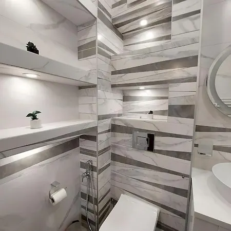 Elegance Estate - Free Parking Apartman *