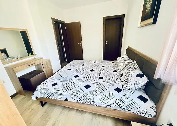 Elegance Estate - Free Parking * Varna